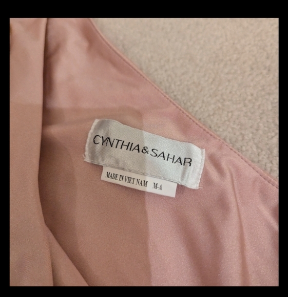 Nwt Cascading Bow One-Shoulder Stretch Satin Mermaid Dress with Slight Train - Picture 12 of 16